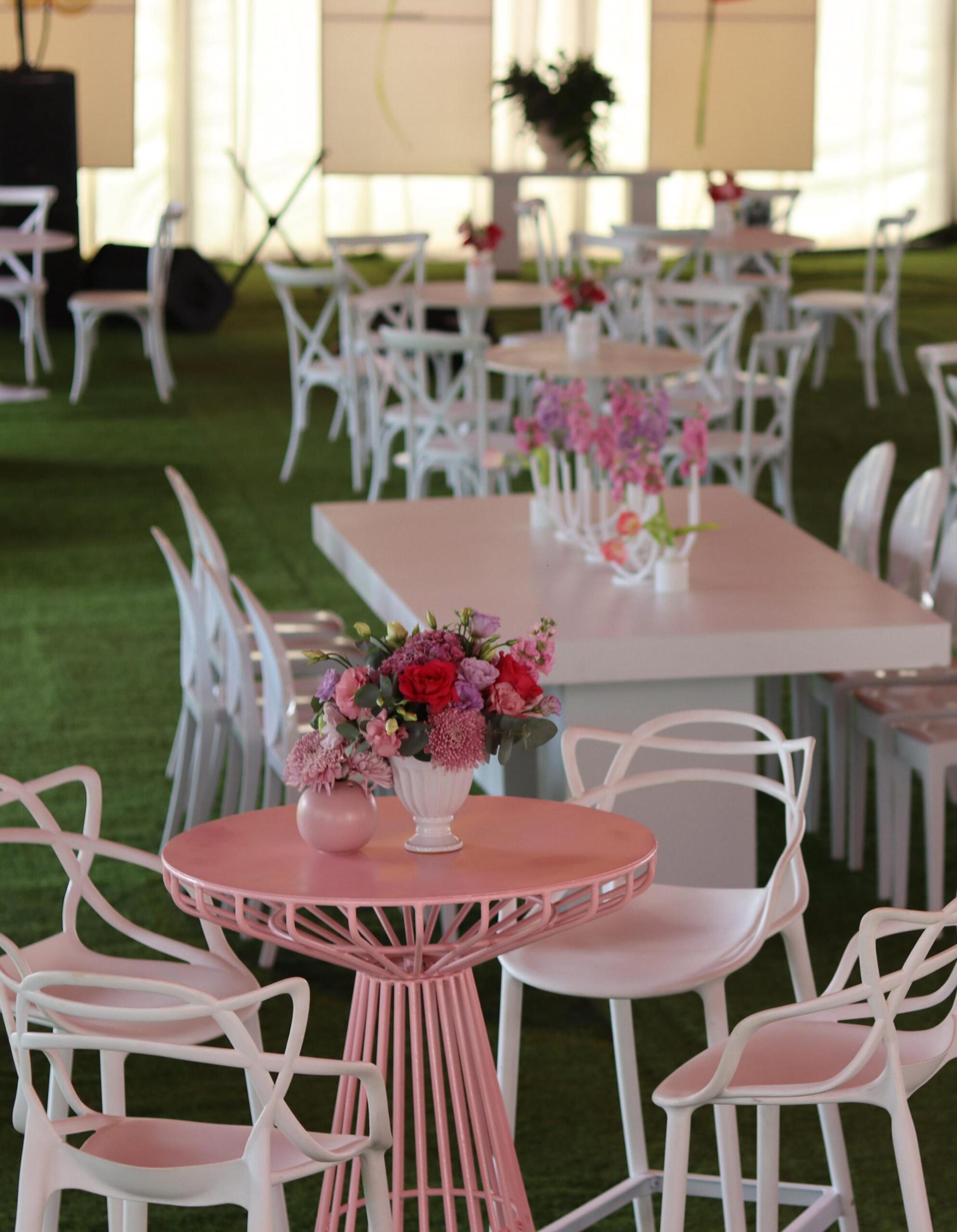 Pink table setup by Settings Function Hire